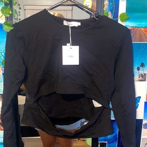Adika black holiston crop top. Brand new. Size L.